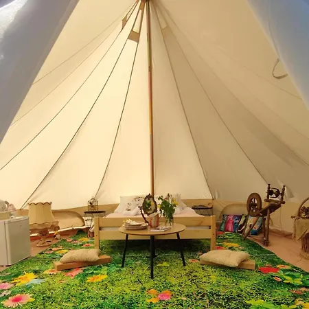 Puszcza Glamping Hotel Kuraszewo Exterior photo